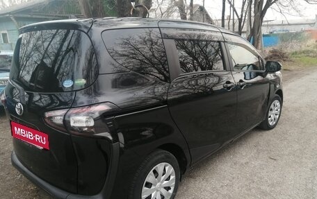 Toyota Sienta II, 2016 год, 1 250 000 рублей, 7 фотография