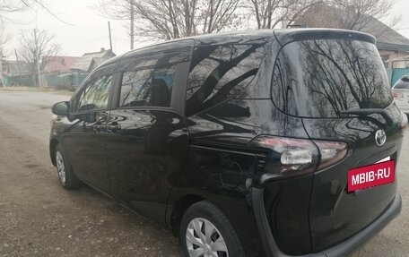 Toyota Sienta II, 2016 год, 1 250 000 рублей, 9 фотография