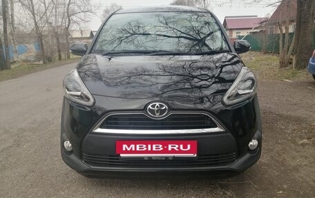 Toyota Sienta II, 2016 год, 1 250 000 рублей, 12 фотография