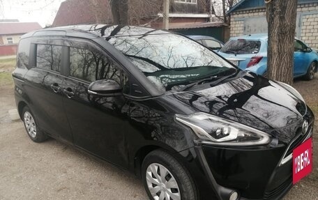 Toyota Sienta II, 2016 год, 1 250 000 рублей, 10 фотография