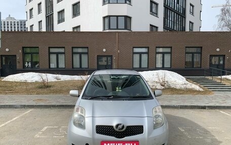 Toyota Vitz, 2005 год, 630 000 рублей, 1 фотография