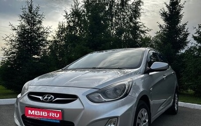 Hyundai Solaris II рестайлинг, 2013 год, 950 000 рублей, 1 фотография