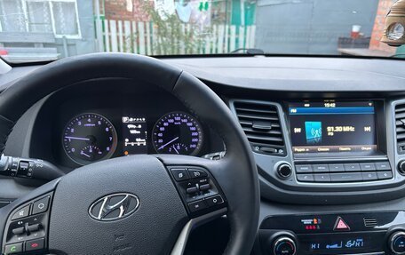 Hyundai Tucson III, 2017 год, 2 090 000 рублей, 21 фотография