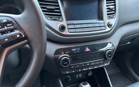 Hyundai Tucson III, 2017 год, 2 090 000 рублей, 22 фотография
