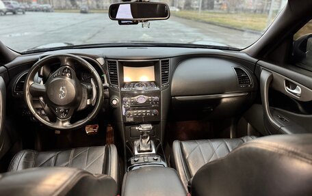 Infiniti QX70, 2014 год, 2 250 000 рублей, 17 фотография