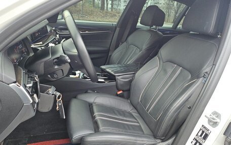 BMW 5 серия, 2021 год, 3 250 000 рублей, 8 фотография
