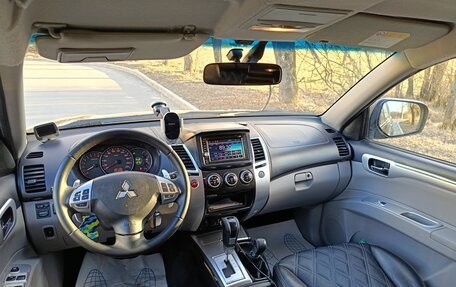 Mitsubishi Pajero Sport II рестайлинг, 2013 год, 1 499 999 рублей, 8 фотография