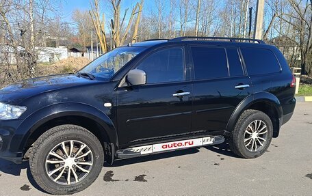 Mitsubishi Pajero Sport II рестайлинг, 2013 год, 1 499 999 рублей, 13 фотография