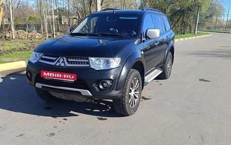 Mitsubishi Pajero Sport II рестайлинг, 2013 год, 1 499 999 рублей, 10 фотография