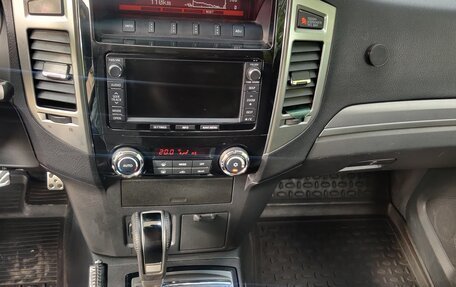 Mitsubishi Pajero IV, 2015 год, 3 400 000 рублей, 3 фотография