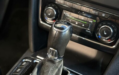 Skoda Superb III рестайлинг, 2014 год, 1 235 000 рублей, 17 фотография