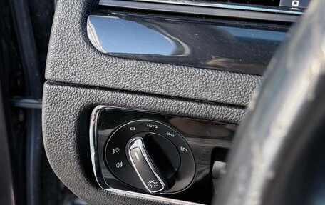 Skoda Superb III рестайлинг, 2014 год, 1 235 000 рублей, 19 фотография