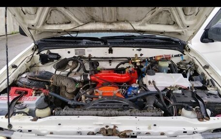 Toyota Hilux VI, 2000 год, 980 000 рублей, 2 фотография