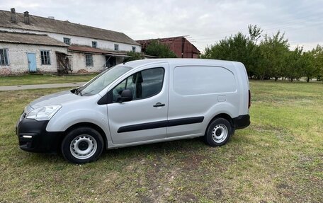 Peugeot Partner II рестайлинг 2, 2021 год, 1 600 000 рублей, 2 фотография