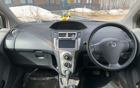 Toyota Vitz, 2005 год, 630 000 рублей, 4 фотография