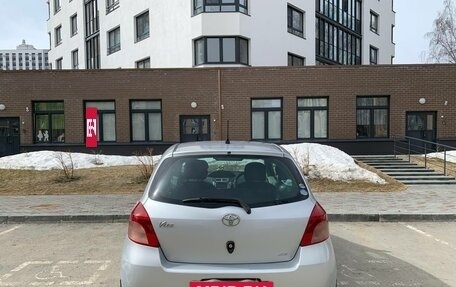 Toyota Vitz, 2005 год, 630 000 рублей, 11 фотография