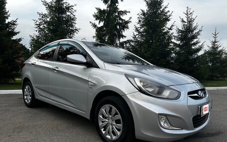 Hyundai Solaris II рестайлинг, 2013 год, 950 000 рублей, 2 фотография