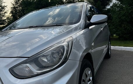 Hyundai Solaris II рестайлинг, 2013 год, 950 000 рублей, 6 фотография