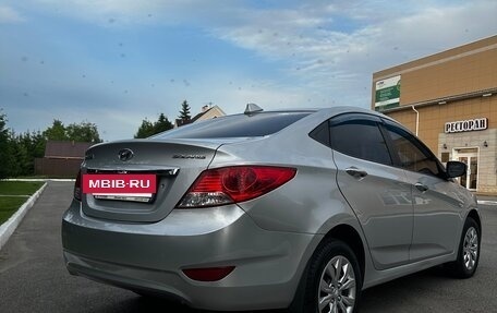 Hyundai Solaris II рестайлинг, 2013 год, 950 000 рублей, 5 фотография