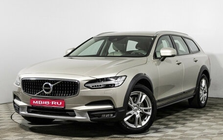Volvo V90 Cross Country I рестайлинг, 2017 год, 3 300 000 рублей, 1 фотография