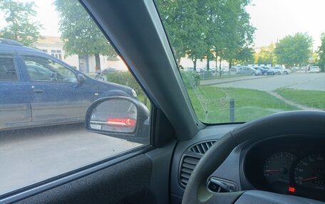 Hyundai Accent II, 2004 год, 300 000 рублей, 9 фотография