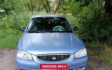 Hyundai Accent II, 2004 год, 300 000 рублей, 2 фотография