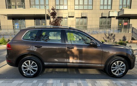 Volkswagen Touareg III, 2011 год, 2 300 000 рублей, 5 фотография