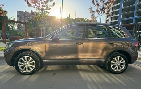 Volkswagen Touareg III, 2011 год, 2 300 000 рублей, 6 фотография