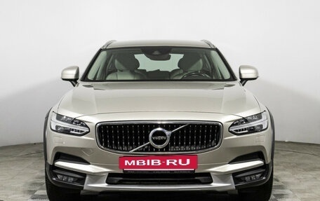 Volvo V90 Cross Country I рестайлинг, 2017 год, 3 300 000 рублей, 2 фотография