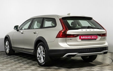 Volvo V90 Cross Country I рестайлинг, 2017 год, 3 300 000 рублей, 7 фотография