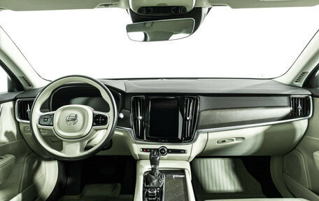 Volvo V90 Cross Country I рестайлинг, 2017 год, 3 300 000 рублей, 13 фотография
