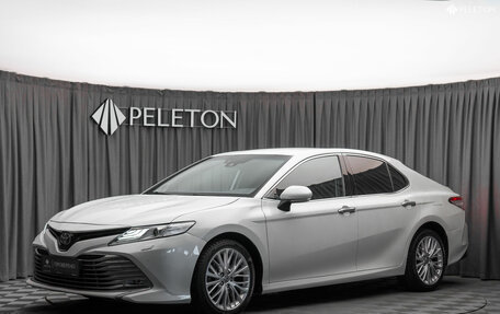 Toyota Camry, 2018 год, 2 350 000 рублей, 2 фотография