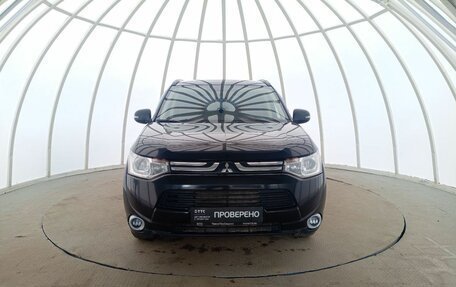 Mitsubishi Outlander III рестайлинг 3, 2013 год, 1 280 000 рублей, 2 фотография