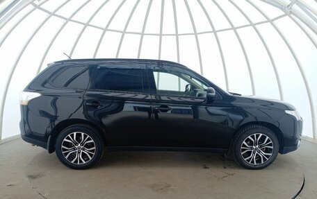 Mitsubishi Outlander III рестайлинг 3, 2013 год, 1 280 000 рублей, 5 фотография