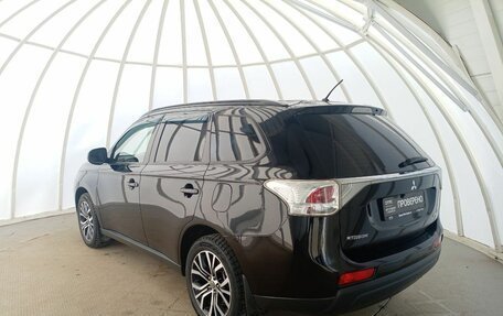 Mitsubishi Outlander III рестайлинг 3, 2013 год, 1 280 000 рублей, 8 фотография