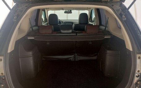 Mitsubishi Outlander III рестайлинг 3, 2013 год, 1 280 000 рублей, 12 фотография