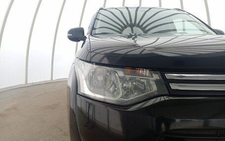 Mitsubishi Outlander III рестайлинг 3, 2013 год, 1 280 000 рублей, 21 фотография