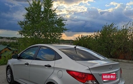 Hyundai Solaris II рестайлинг, 2013 год, 720 000 рублей, 4 фотография