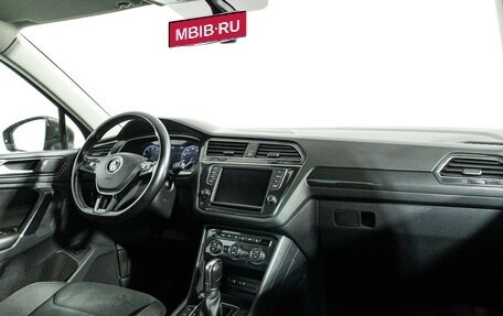 Volkswagen Tiguan II, 2017 год, 2 395 000 рублей, 9 фотография