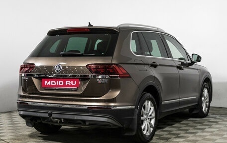 Volkswagen Tiguan II, 2017 год, 2 395 000 рублей, 5 фотография