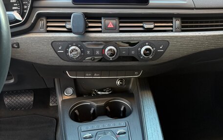 Audi A4, 2017 год, 1 900 000 рублей, 13 фотография