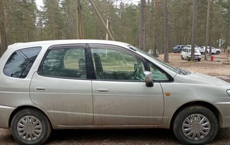 Toyota Corolla Spacio II, 1999 год, 500 000 рублей, 3 фотография