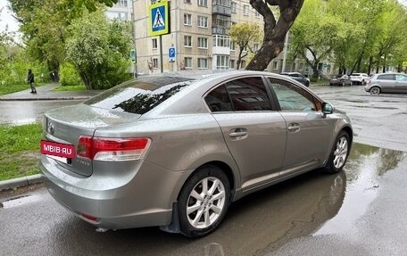 Toyota Avensis III рестайлинг, 2011 год, 1 350 000 рублей, 2 фотография