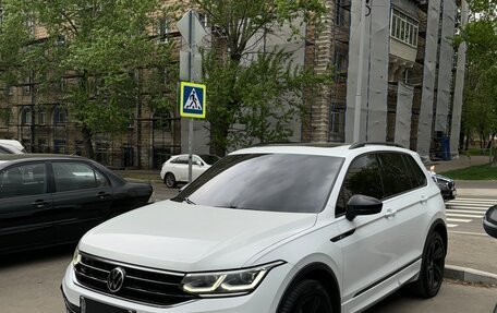 Volkswagen Tiguan II, 2021 год, 4 900 000 рублей, 2 фотография