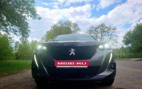 Peugeot 2008 II, 2021 год, 1 300 000 рублей, 5 фотография