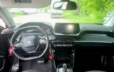 Peugeot 2008 II, 2021 год, 1 300 000 рублей, 17 фотография