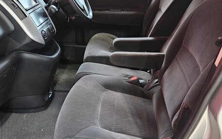 Nissan Serena III, 2008 год, 900 000 рублей, 11 фотография