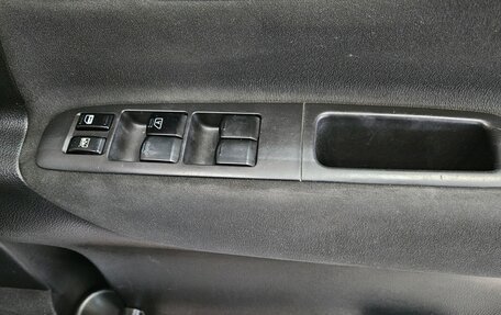 Nissan Serena III, 2008 год, 900 000 рублей, 16 фотография