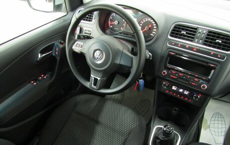 Volkswagen Polo VI (EU Market), 2011 год, 672 000 рублей, 18 фотография