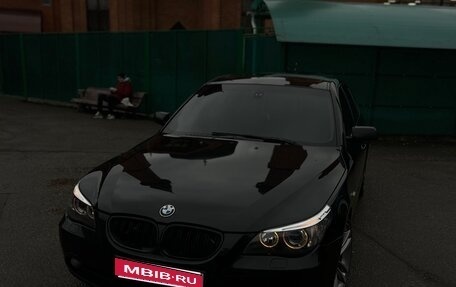 BMW 5 серия, 2004 год, 1 100 000 рублей, 1 фотография